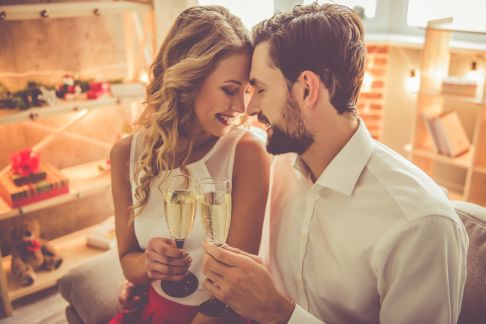 How to Be Romantic: Reigniting the Romance in Your Relationship
