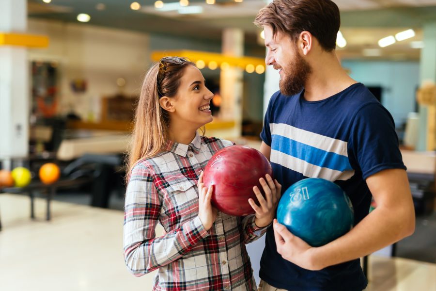 first date ideas bowling