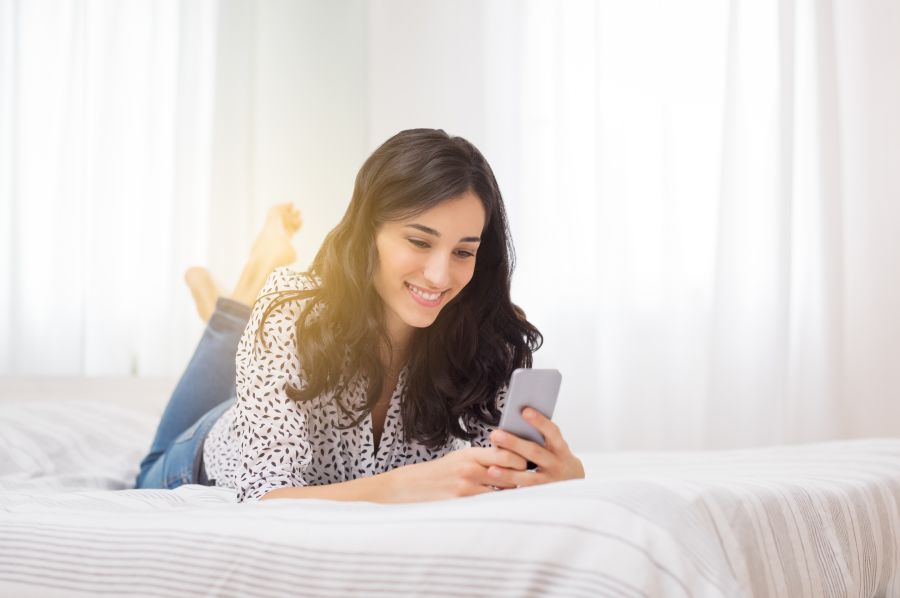 Latina with Smartphone